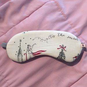 NWOT Victoria’s Secret sleeping mask